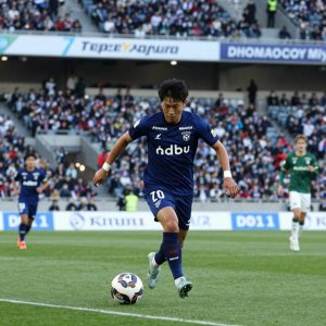 Yokohama F. Marinos hòa Tegevajaro Miyazaki 1-1 trong ngày thi đấu cọ sát cuối mùa hè