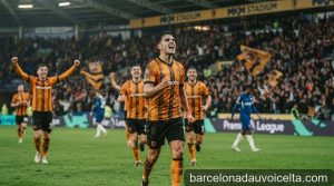 Hiện tượng Hull City: Từ nguy cơ xuống hạng đến kẻ ngáng đường ông lớn Premier League